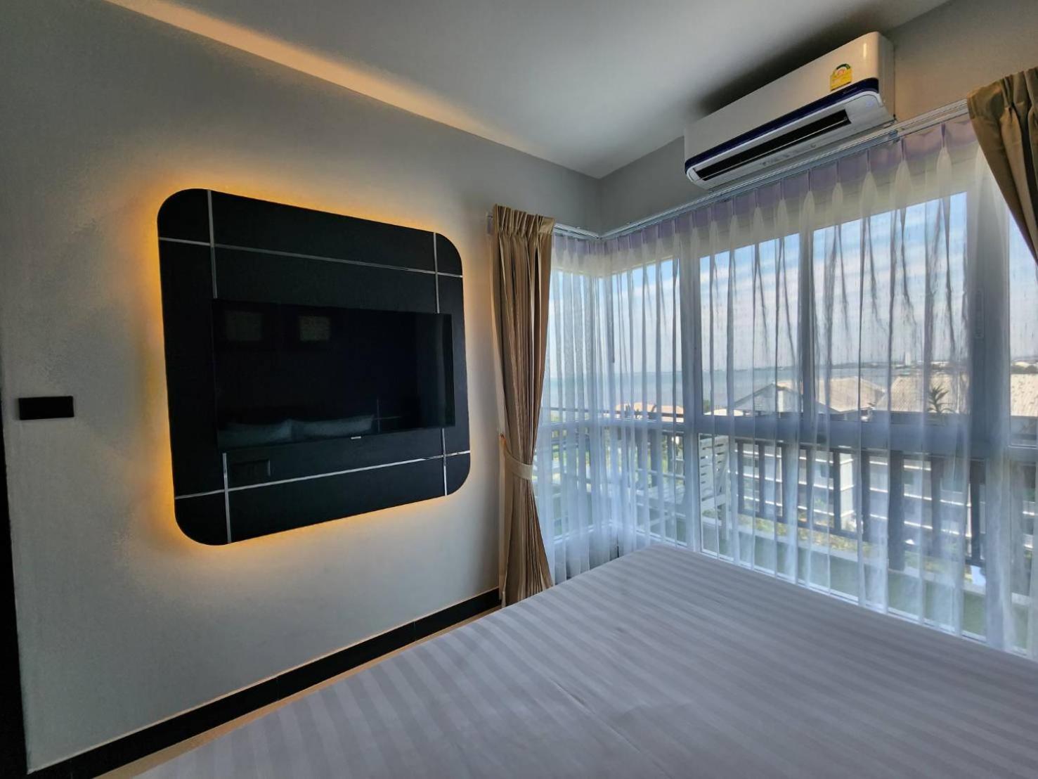 Lhc Hotel And Resort Pattaya Exterior photo