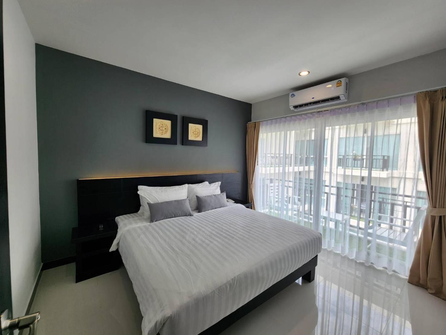 Lhc Hotel And Resort Pattaya Exterior photo