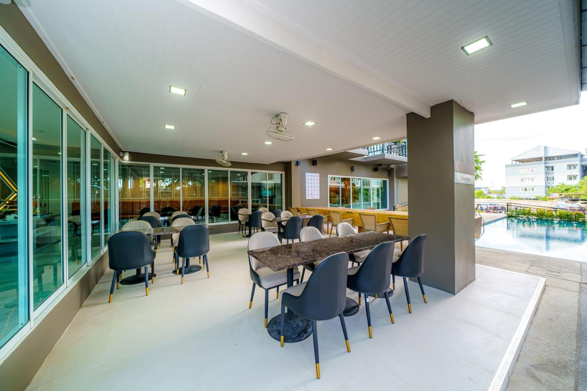 Lhc Hotel And Resort Pattaya Exterior photo